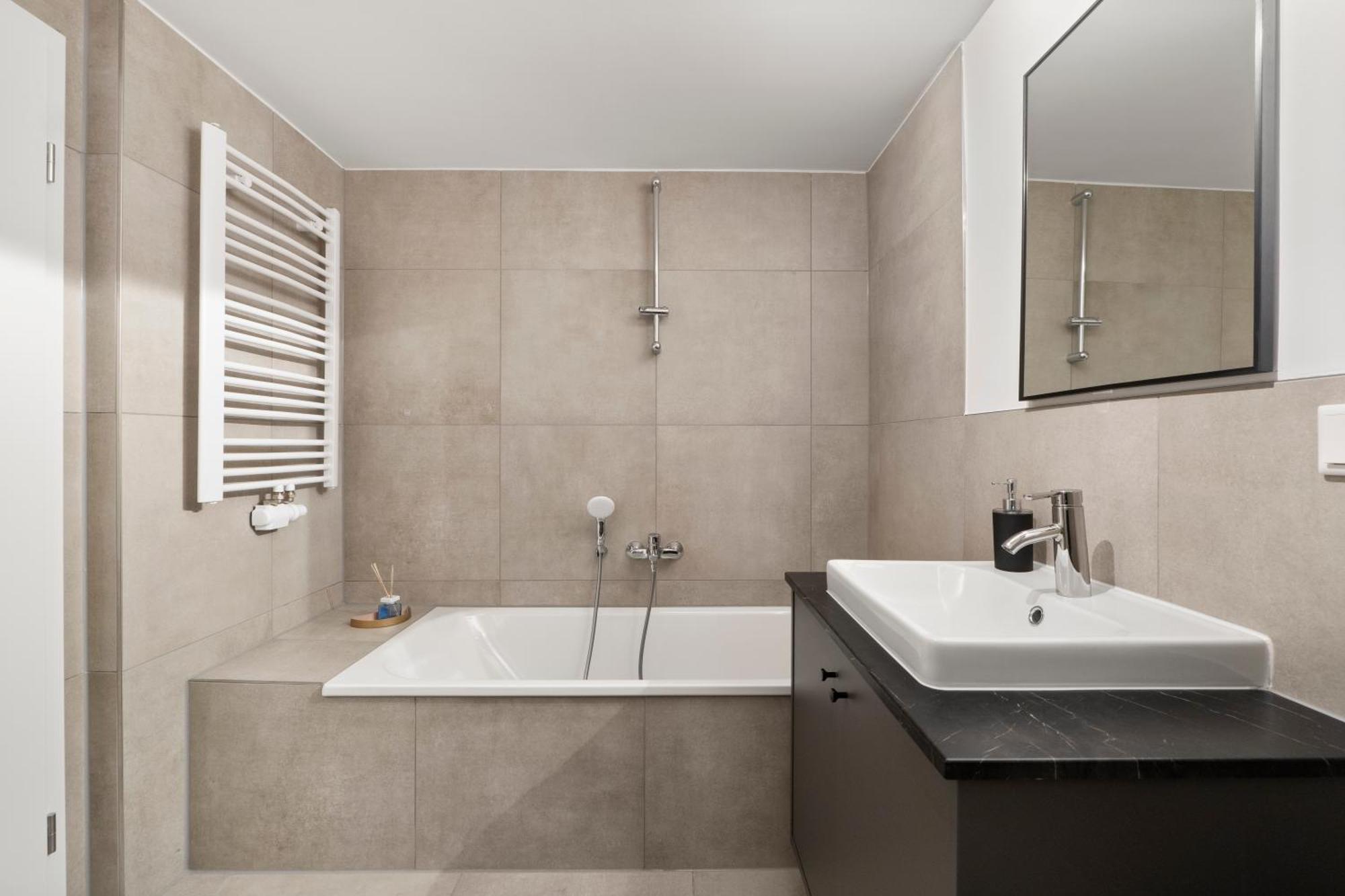 *Top* Moderne Wohnung - Naehe Koeln: Dom, Messe, Flughafen, Lanxess-Arena Bergisch Gladbach Dış mekan fotoğraf